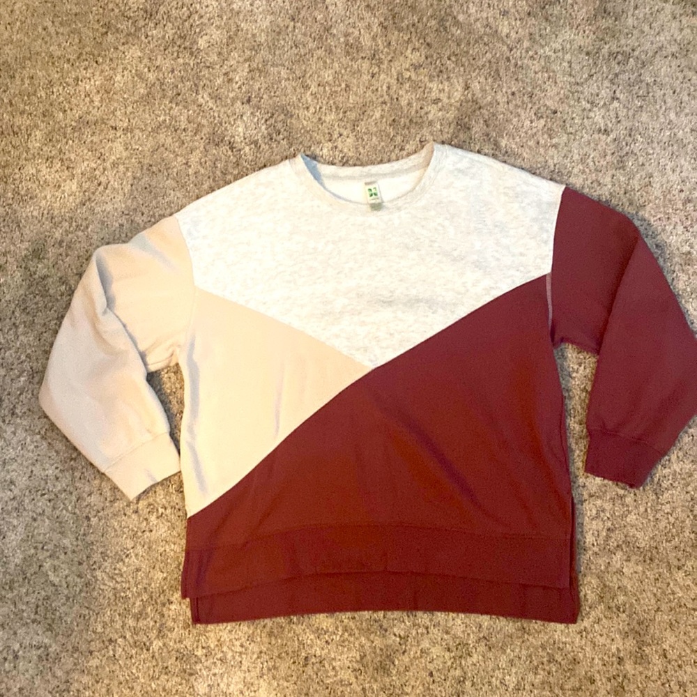 Sweatshirt
